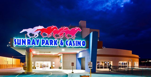 SunRay Park & Casino | restaurant | 39 Rd 5568, Farmington, NM 87401, USA | 5055661200 OR +1 505-566-1200