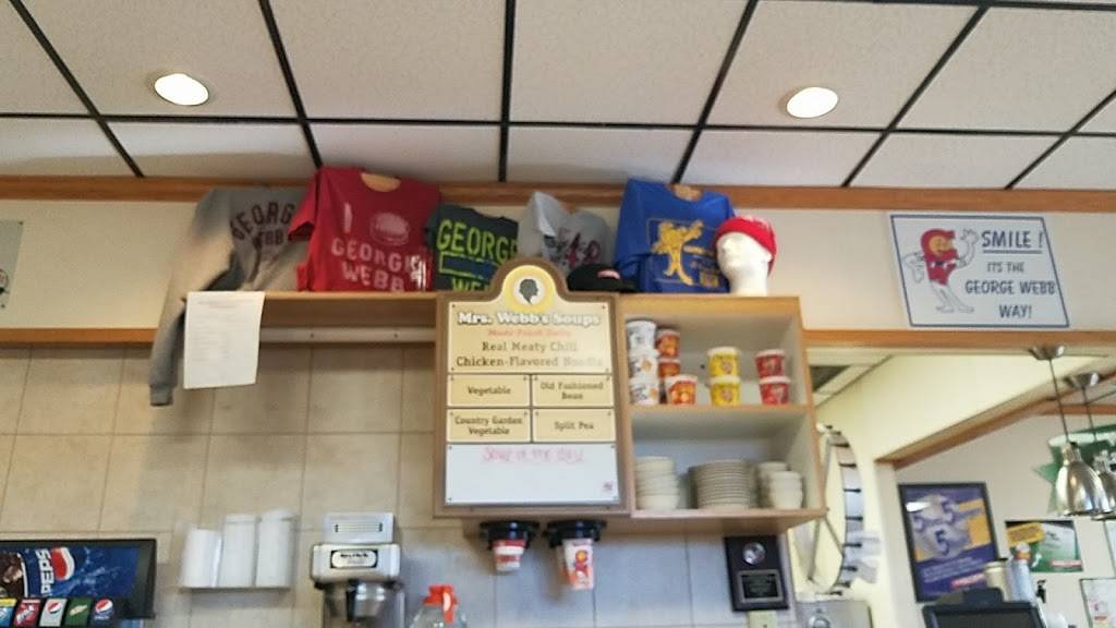 George Webb Restaurant | restaurant | 852 S Main St, West Bend, WI 53095, USA | 2623381518 OR +1 262-338-1518