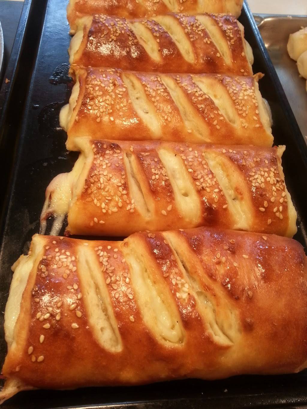 Mattys Pizza | restaurant | 6800 Eastman Ave, Midland, MI 48642, USA | 9898357002 OR +1 989-835-7002