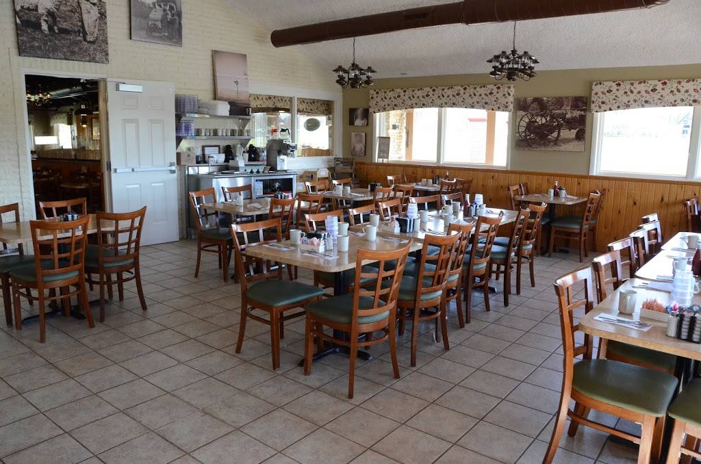 Country Charm Restaurant | restaurant | 2034, 101 Lincolnway Dr, New Lenox, IL 60451, USA | 8154853996 OR +1 815-485-3996