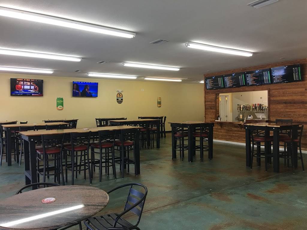 Loping Gopher Tap Room | restaurant | 4601 E Moody Blvd B6, Bunnell, FL 32110, USA | 3863136741 OR +1 386-313-6741