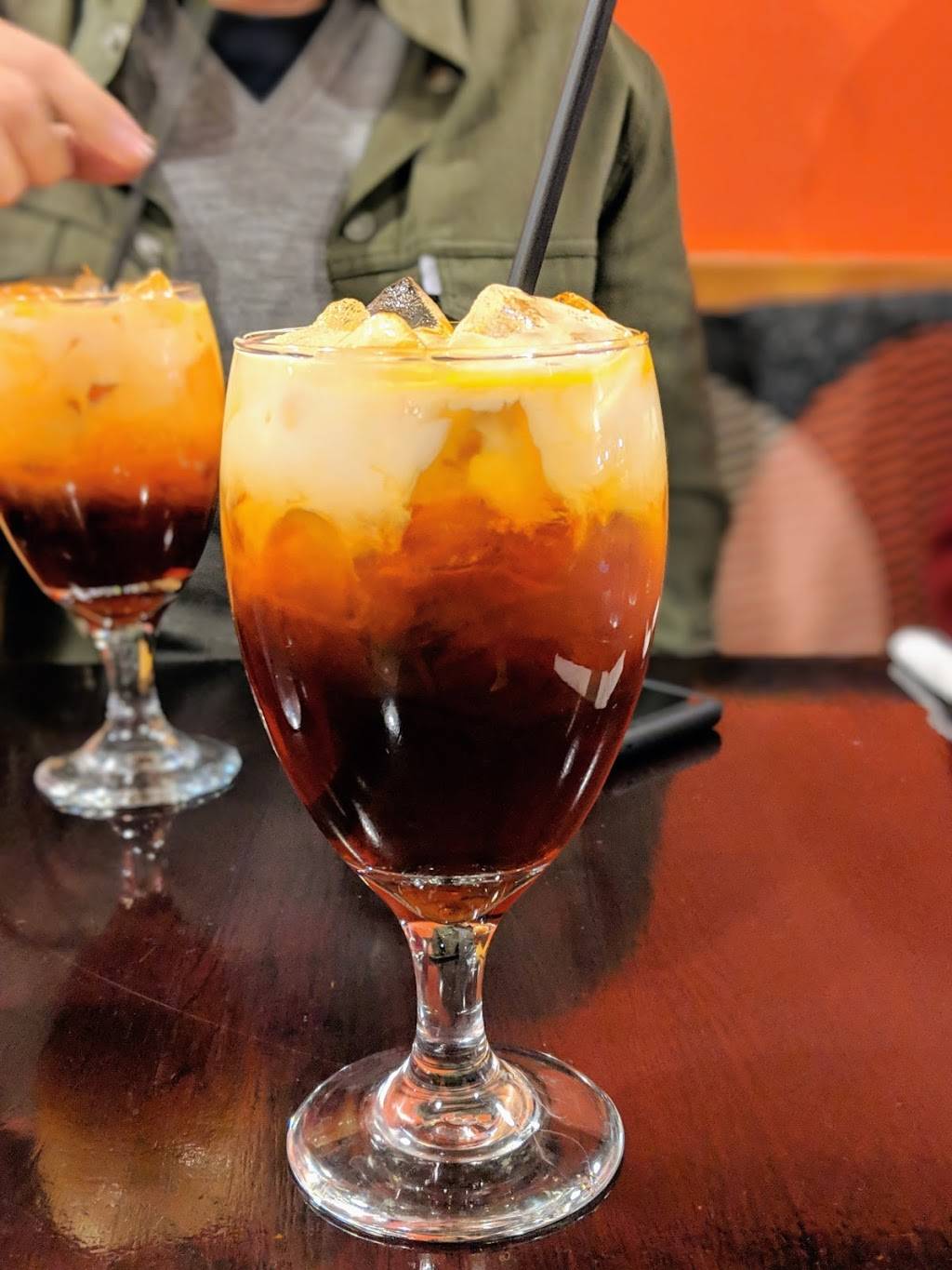 Aroy Thai Restaurant | restaurant | 4511 College Ave, College Park, MD 20740, USA | 3018645550 OR +1 301-864-5550