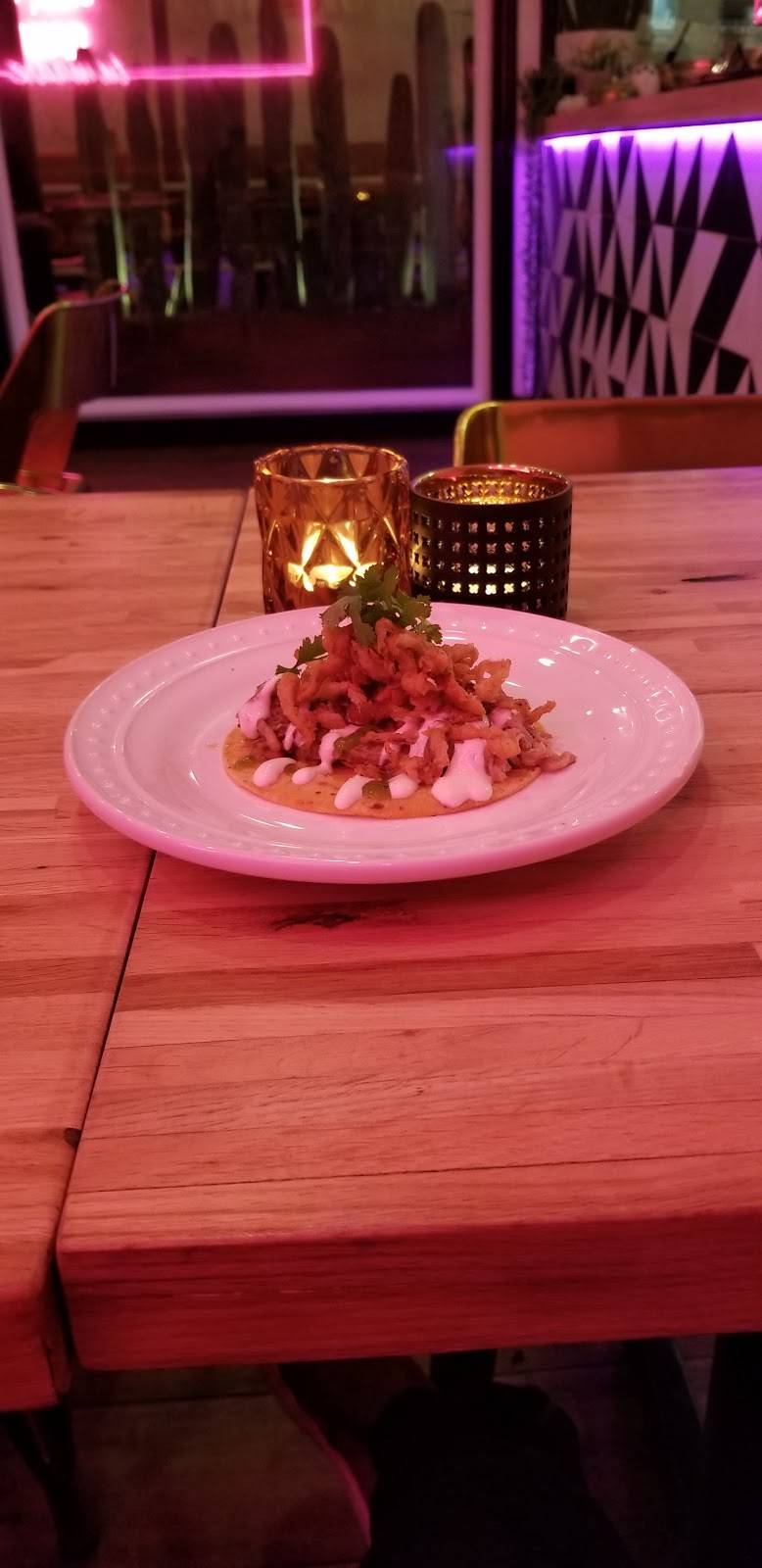 Tacos Tu Madre | restaurant | 1111 N Hayworth Ave, West Hollywood, CA 90046, USA | 3239224826 OR +1 323-922-4826