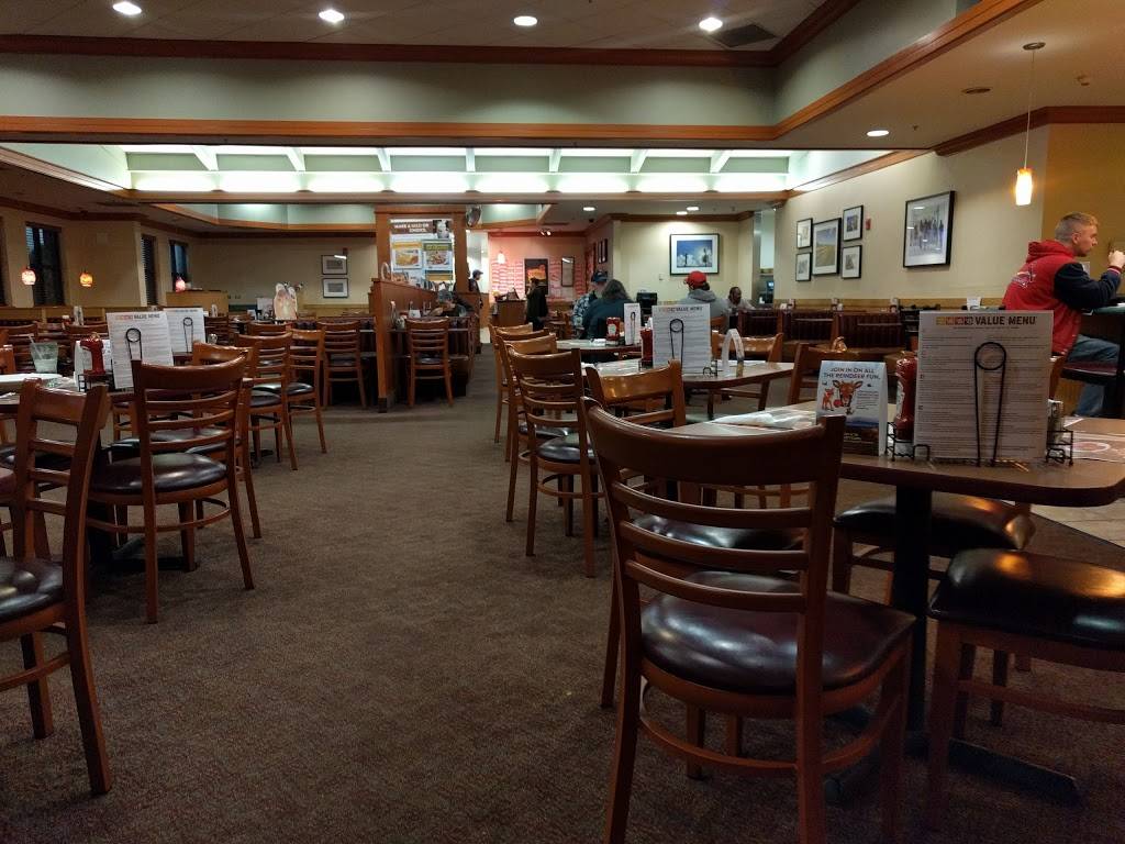 Dennys | restaurant | 1310 E Chain of Rocks Rd, Pontoon Beach, IL 62040, USA | 6187971684 OR +1 618-797-1684