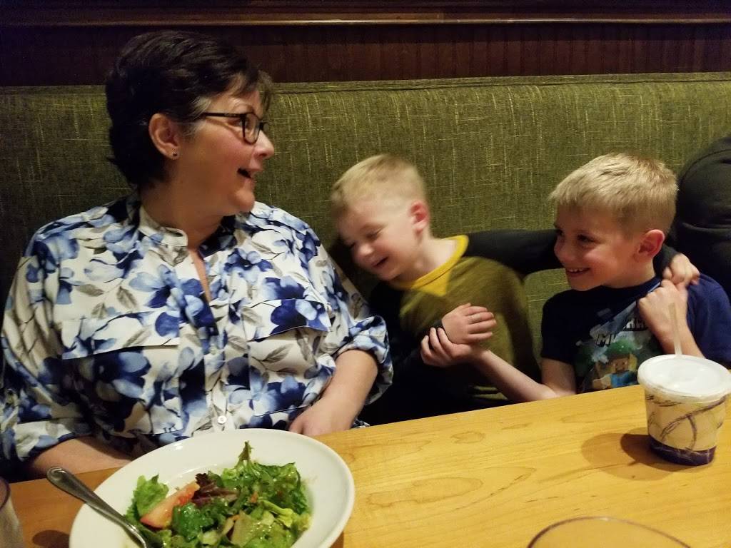 Zios Tuscan Grille | meal delivery | 202 US-130, Cinnaminson, NJ 08077, USA | 8563030013 OR +1 856-303-0013