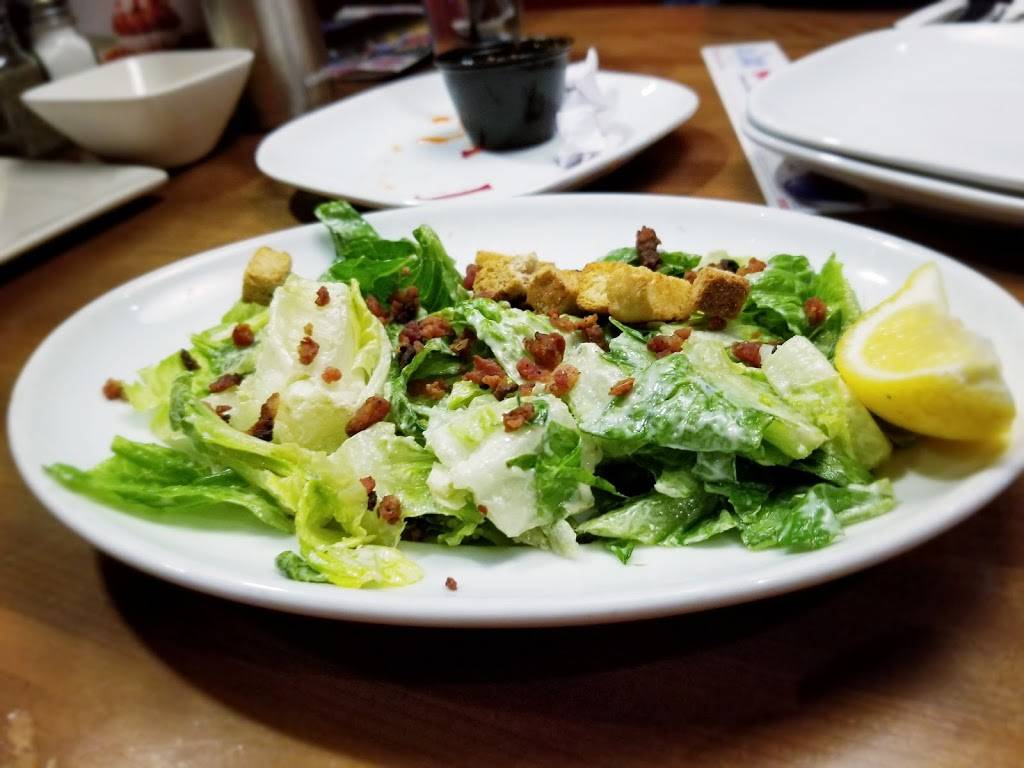 Boston Pizza | restaurant | 5 Carlson Ct, Etobicoke, ON M9W 6A2, Canada | 4166799320 OR +1 416-679-9320