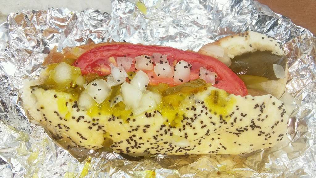 Gold Star Cafe and Catering | restaurant | 1336 E Commercial Ave, Lowell, IN 46356, USA | 2196903487 OR +1 219-690-3487