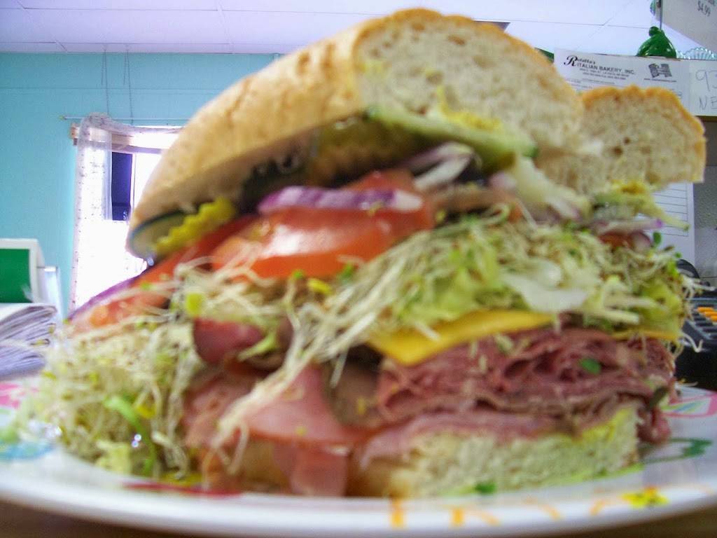 Sips & Subs | restaurant | 1326 S 33rd St, Lincoln, NE 68510, USA | 4024767477 OR +1 402-476-7477