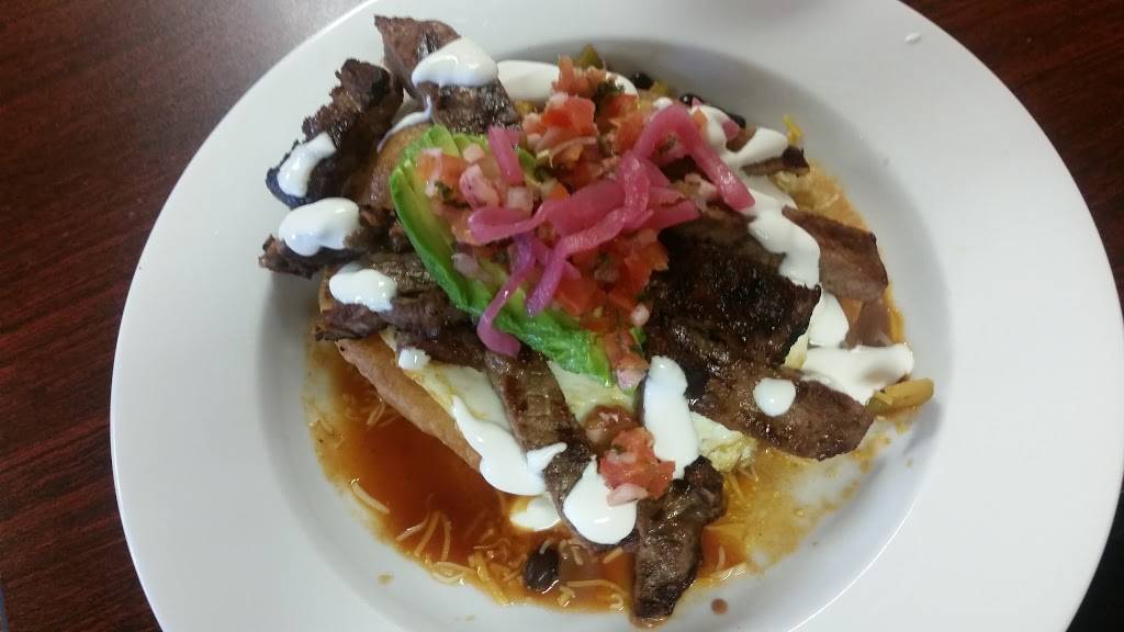 Cafe Platano | restaurant | 834 W 11th St, Tracy, CA 95376, USA | 2098342125 OR +1 209-834-2125