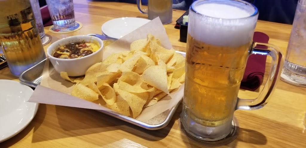 Twin Peaks West Chester | restaurant | 9424 Civic Centre Blvd, West Chester Township, OH 45069, USA | 5138474012 OR +1 513-847-4012