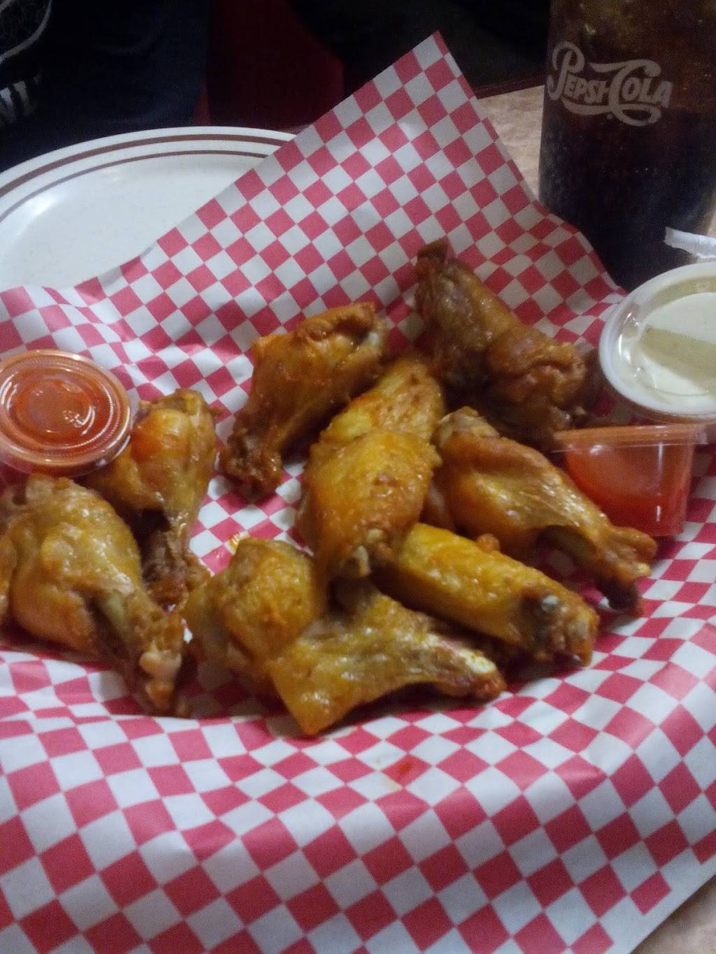 Guss New York Pizza | restaurant | 620 Stoney Creek Ln # 16, Newport News, VA 23608, USA | 7578740115 OR +1 757-874-0115