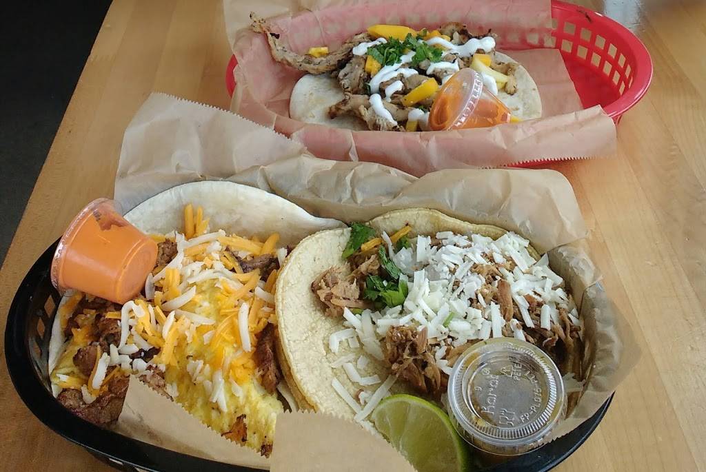 Torchys Tacos | restaurant | 8281 E Northfield Blvd, Denver, CO 80238, USA | 3033751733 OR +1 303-375-1733