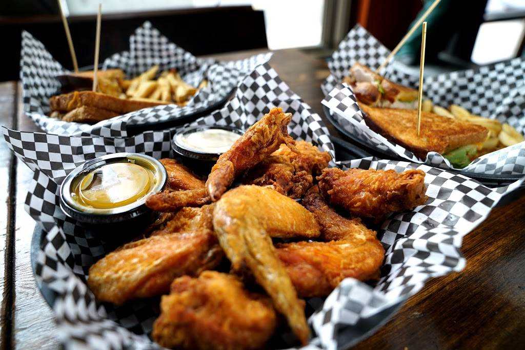 Clinton Street Pub | restaurant | 127 W Fayette St, Syracuse, NY 13202, USA | 3154241187 OR +1 315-424-1187