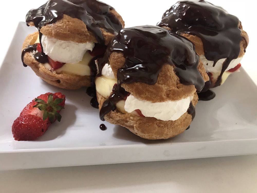 Hometown Emporium | restaurant | 145 E Pine St, Exeter, CA 93221, USA | 5595921250 OR +1 559-592-1250