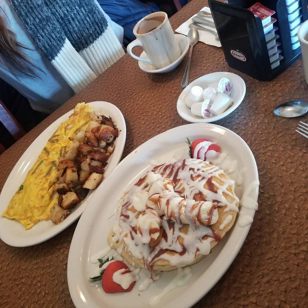 Towne & Country Cafe | restaurant | 501 Zion Rd, Egg Harbor Township, NJ 08234, USA | 6099260079 OR +1 609-926-0079