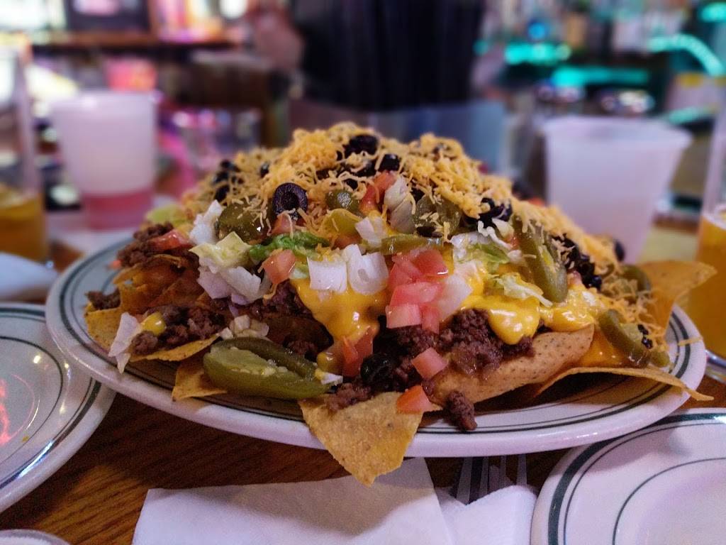 Rookies Sports Bar & Grill | restaurant | 26440 W Wooster Lake Dr, Ingleside, IL 60041, USA | 8475460511 OR +1 847-546-0511