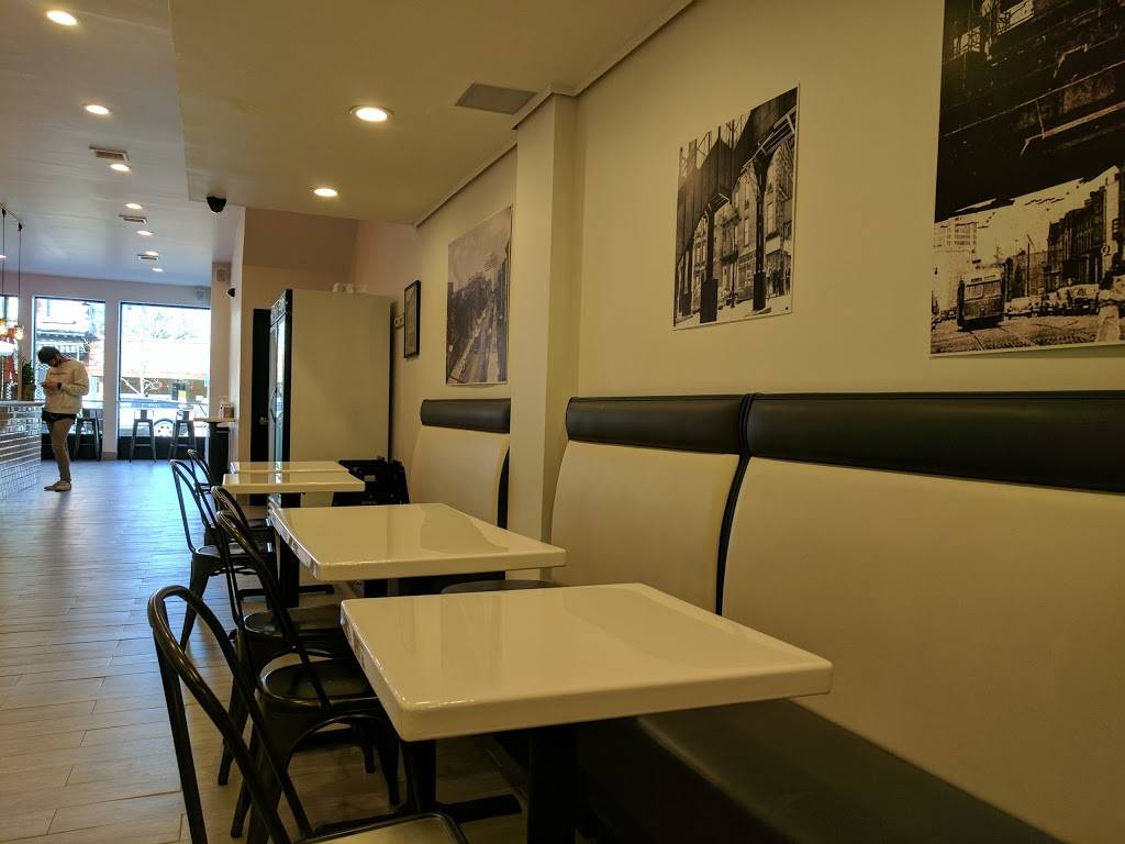 The Halal Spot | restaurant | 474 Myrtle Ave, Brooklyn, NY 11205, USA | 7182304900 OR +1 718-230-4900