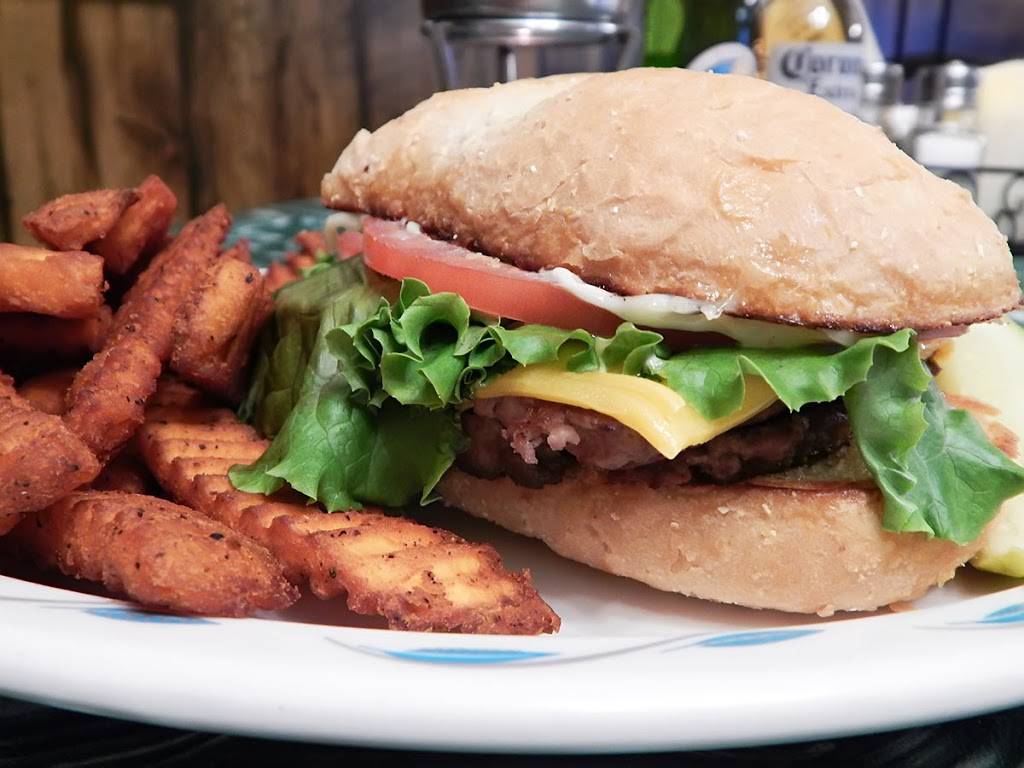 Dueces Char House Restaurant | restaurant | 432 N Tuscola Rd, Bay City, MI 48708, USA | 9898935881 OR +1 989-893-5881