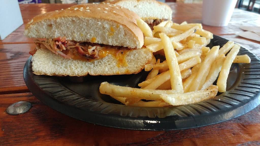 The Salt Lick | restaurant | 3200 Terminal A, 3200 Terminal A E Airfield Dr, Dallas, TX 75261, USA | 9729737303 OR +1 972-973-7303