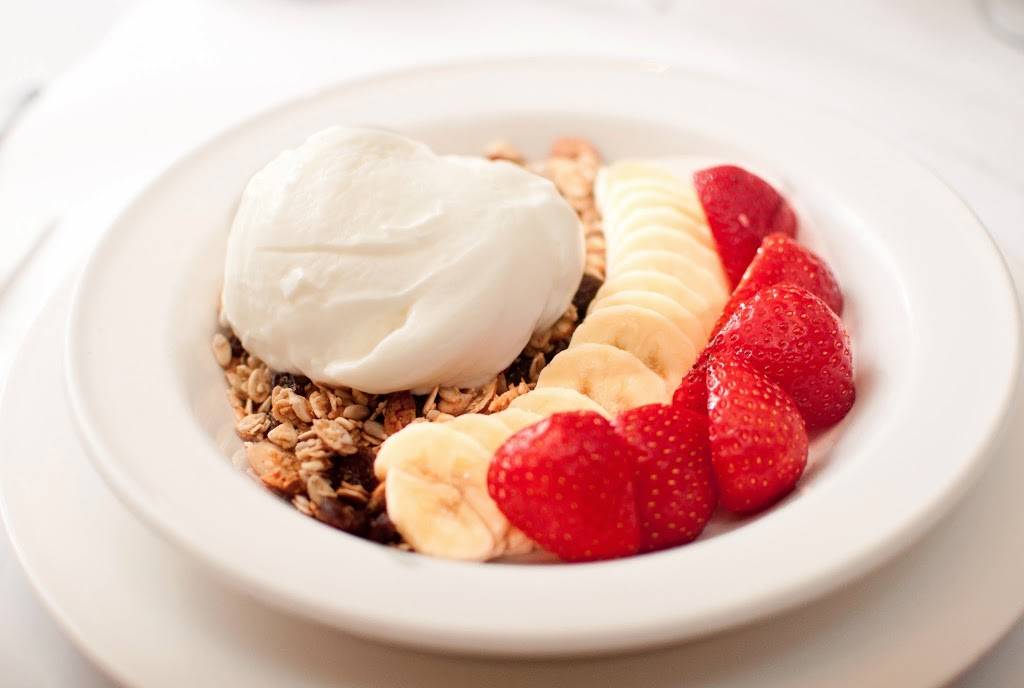 Sarabeths Upper East Side | restaurant | 1295 Madison Ave, New York, NY 10128, USA | 2124107335 OR +1 212-410-7335