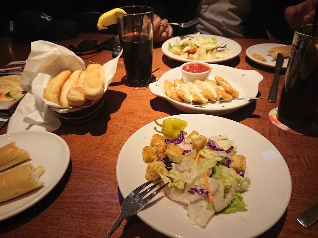 Olive Garden Italian Restaurant | meal takeaway | 12870 S Cleveland Ave, Fort Myers, FL 33907, USA | 2399367770 OR +1 239-936-7770