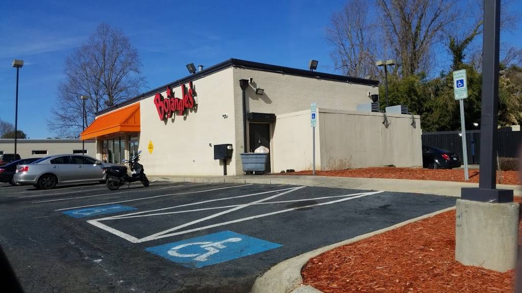 Bojangles Famous Chicken n Biscuits | restaurant | 3129 Monroe Rd, Charlotte, NC 28205, USA | 7043326911 OR +1 704-332-6911