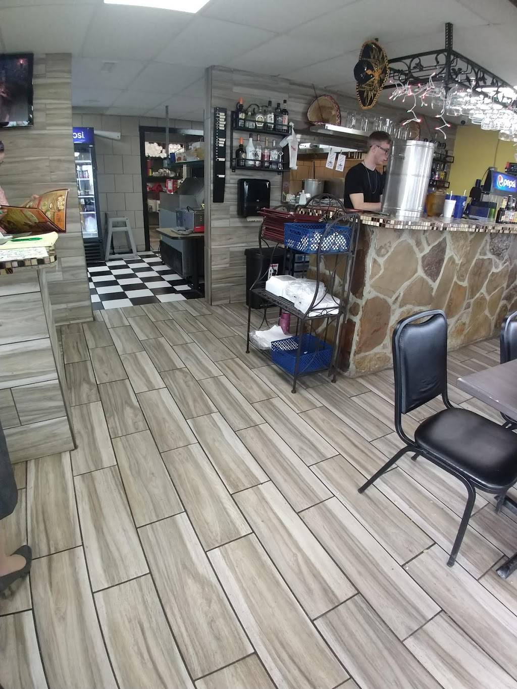 FAJITAS Mexican Cuisine | restaurant | 708 Walnut St, Oskaloosa, KS 66066, USA | 7855741916 OR +1 785-574-1916