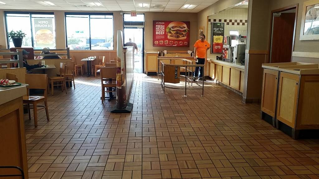 Wendys | restaurant | 769 E Frontage Rd, Rio Rico, AZ 85648, USA | 5203770002 OR +1 520-377-0002