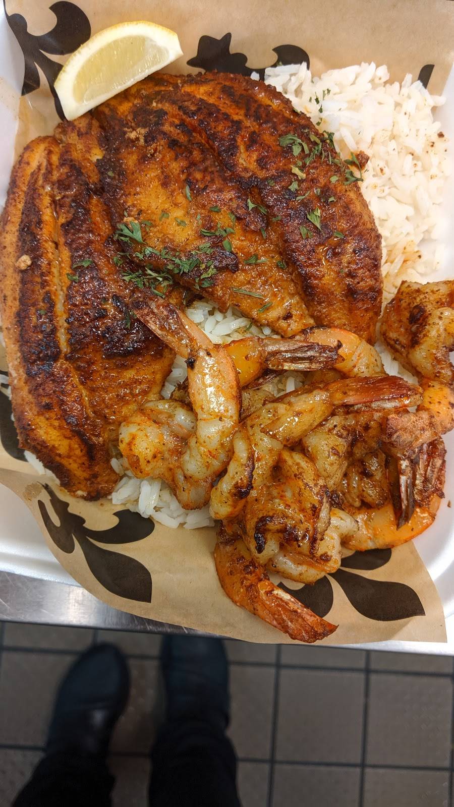 2 Friends And A Chef | restaurant | 8585 Memorial Blvd, Port Arthur, TX 77640, USA | 4093004636 OR +1 409-300-4636