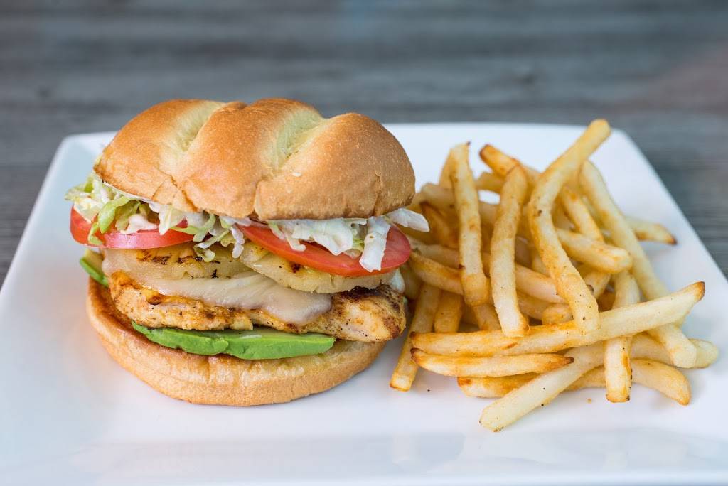 Island Wing Company | restaurant | 2079 W Town Center Blvd, Orlando, FL 32837, USA | 4073435595 OR +1 407-343-5595