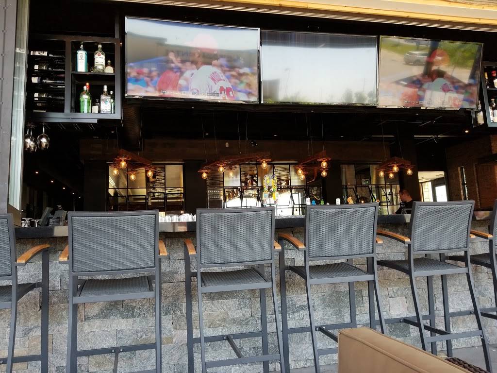 Milestones | restaurant | 150 Park Pl Blvd, Barrie, ON L4N 6N5, Canada | 7057227667 OR +1 705-722-7667