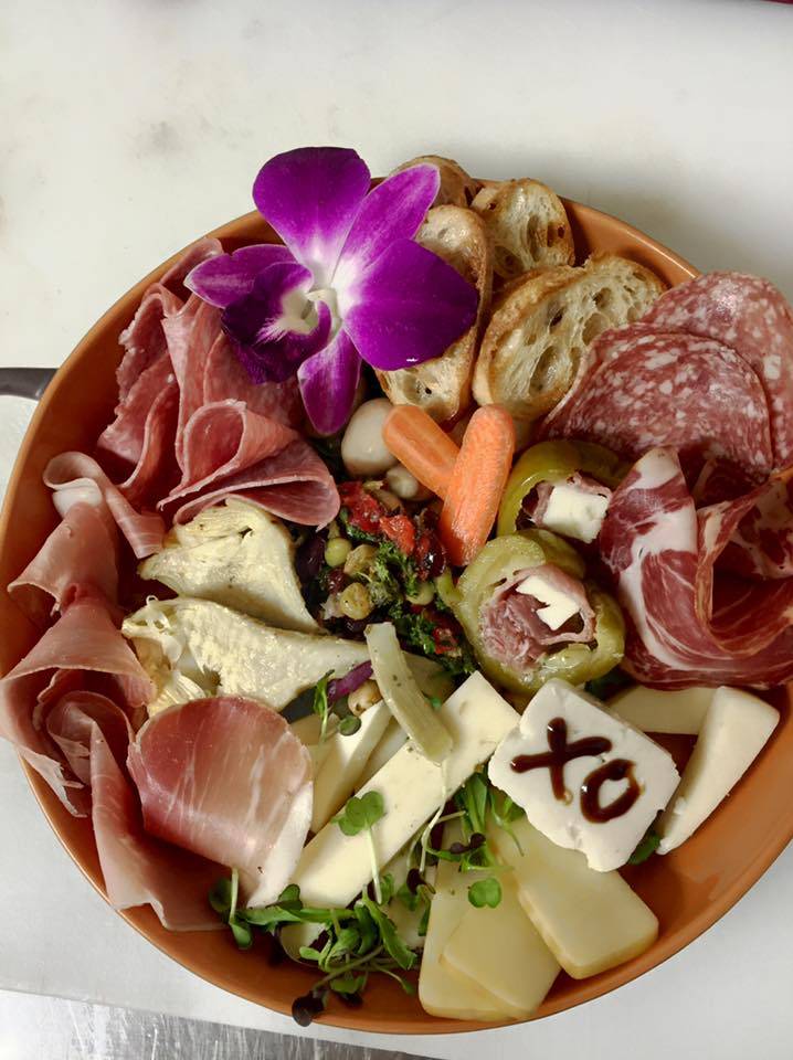 XO On Elm | restaurant | 827 Elm St, Manchester, NH 03101, USA | 6035607998 OR +1 603-560-7998