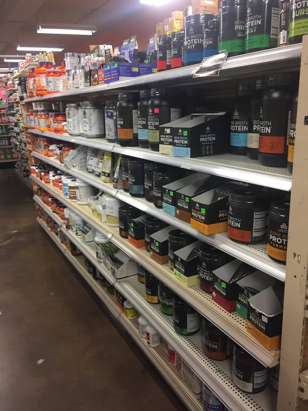 Health Hutt | restaurant | 3112 Henry St, Norton Shores, MI 49441, USA | 2317391568 OR +1 231-739-1568