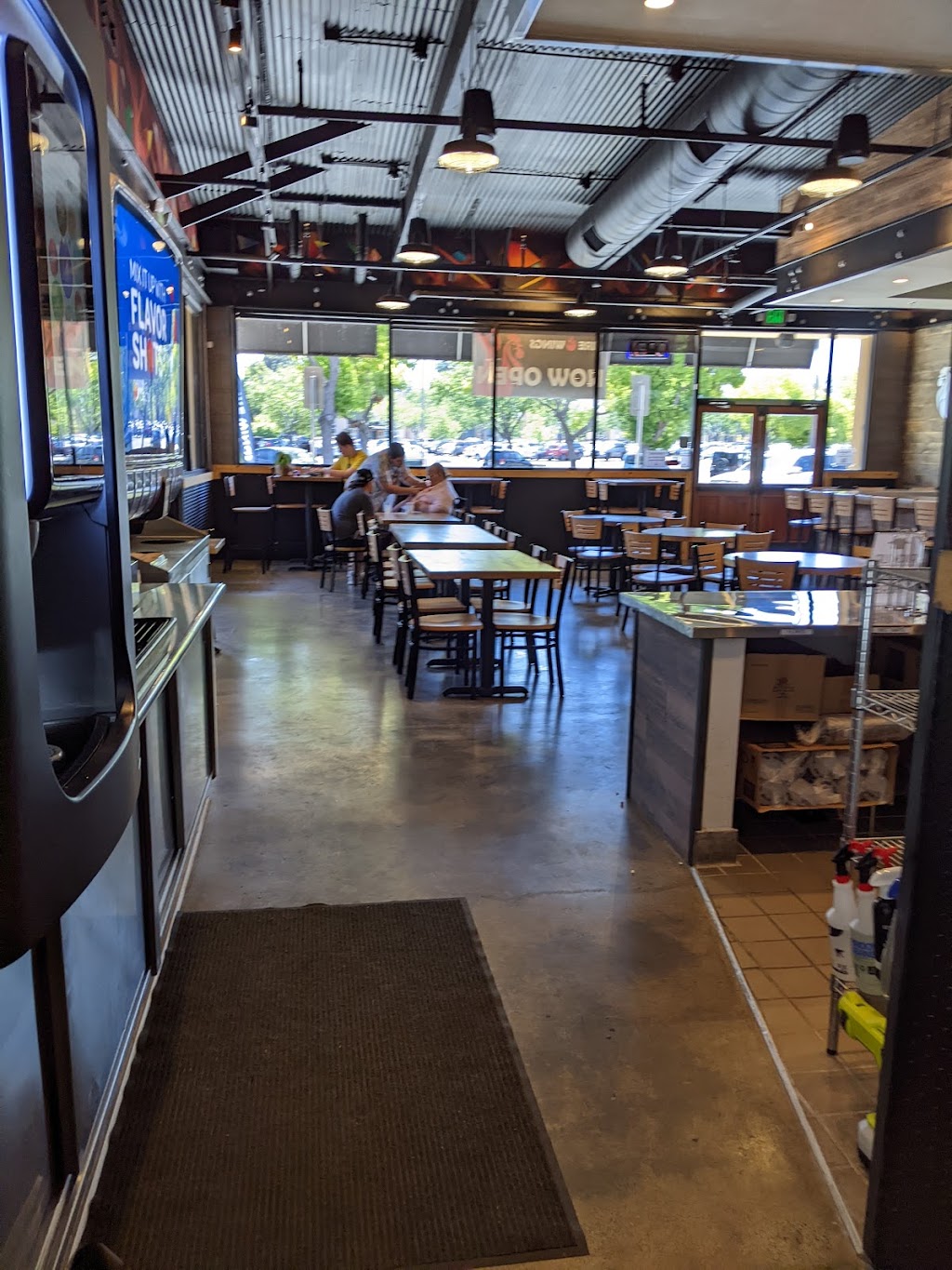 Fire Wings | restaurant | 1010 El Paseo de Saratoga, San Jose, CA 95130, USA | 4088197999 OR +1 408-819-7999