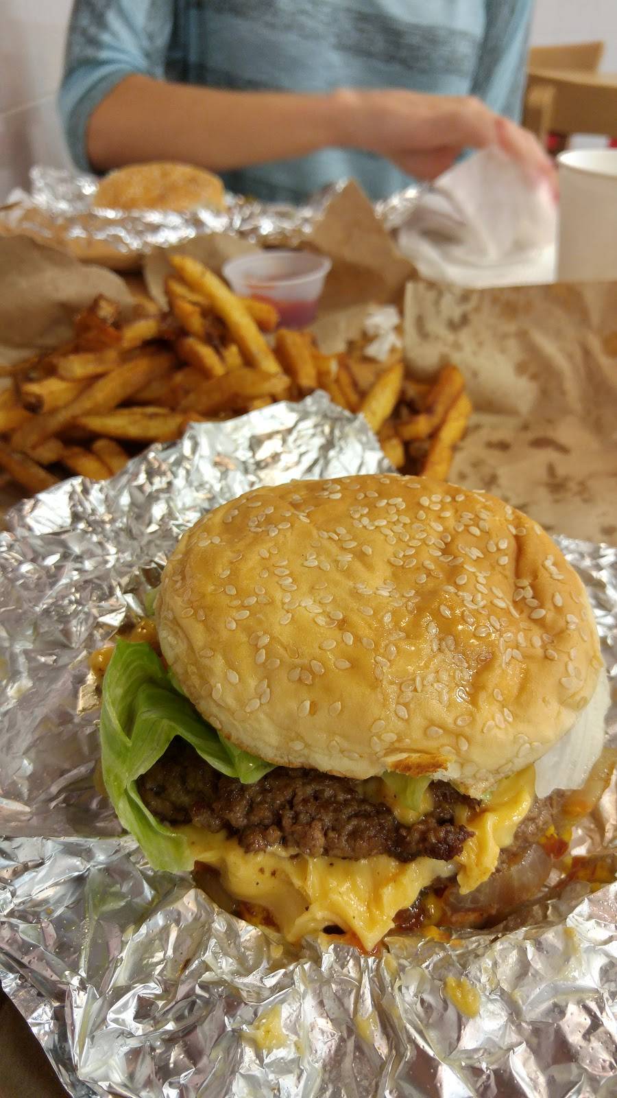 Five Guys | meal takeaway | Waterford Lakes Town Center, Orlando, FL 32828, USA | 3212355006 OR +1 321-235-5006