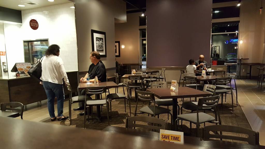 Noodles and Company | restaurant | 2975 S Market St, Gilbert, AZ 85295, USA | 4809630255 OR +1 480-963-0255