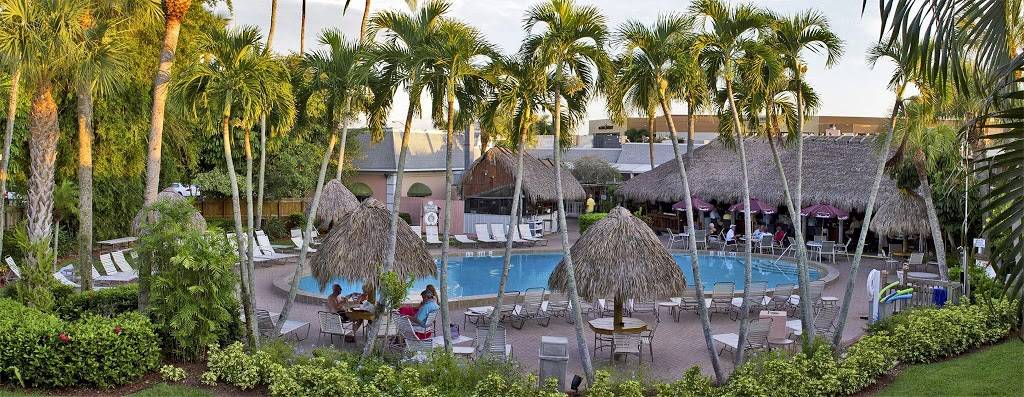 Harolds Place Chickee Bar And Grill | restaurant | 2555 Tamiami Trail N, Naples, FL 34103, USA | 2392637254 OR +1 239-263-7254