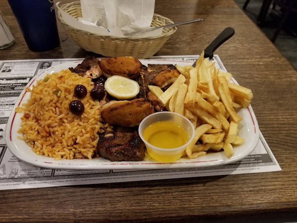 Antonios Restaurant | restaurant | 267 Coggeshall St, New Bedford, MA 02746, USA | 5089903636 OR +1 508-990-3636