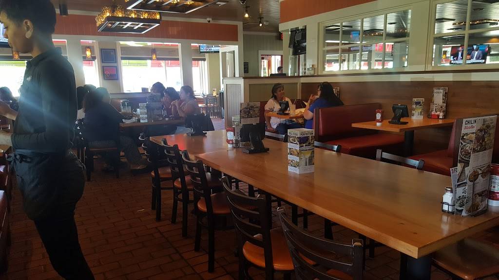 Chilis Grill & Bar | meal takeaway | 9200 Reseda Blvd, Northridge, CA 91324, USA | 8188862191 OR +1 818-886-2191