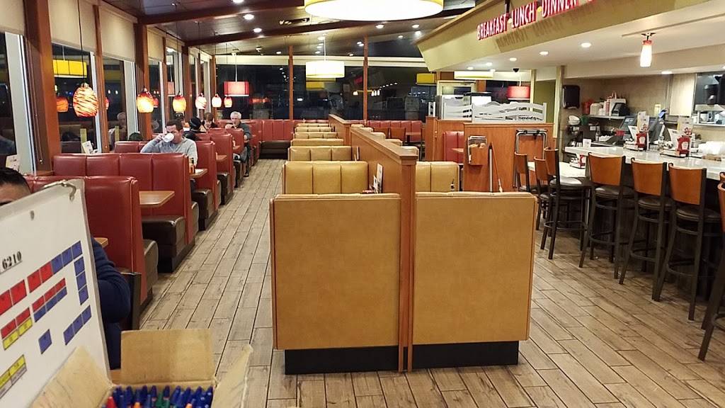 Dennys | restaurant | 2568 S East Ave, Fresno, CA 93706, USA | 5594857710 OR +1 559-485-7710