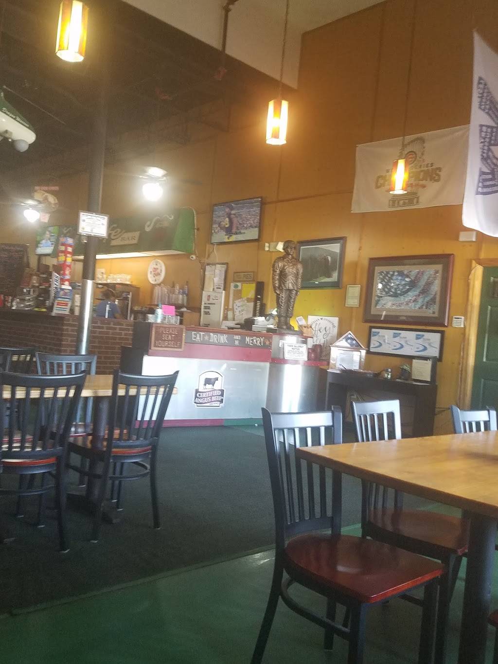 Mitchells Restaurant & Lounge | restaurant | 403 N Main St, Blackstone, VA 23824, USA | 4342924100 OR +1 434-292-4100