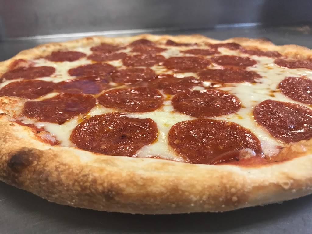 Homeslice Pizza and Subs UNCG | restaurant | 1101 W Gate City Blvd, Greensboro, NC 27403, USA | 3368970909 OR +1 336-897-0909