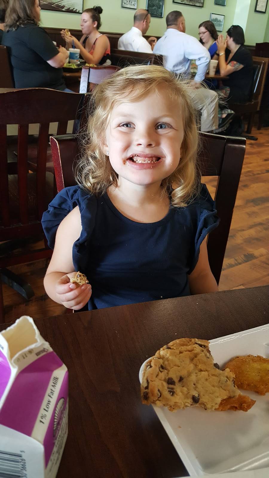 Momma Goldbergs Deli | meal takeaway | 380 S Davis Rd Suite A, LaGrange, GA 30241, USA | 7068840407 OR +1 706-884-0407