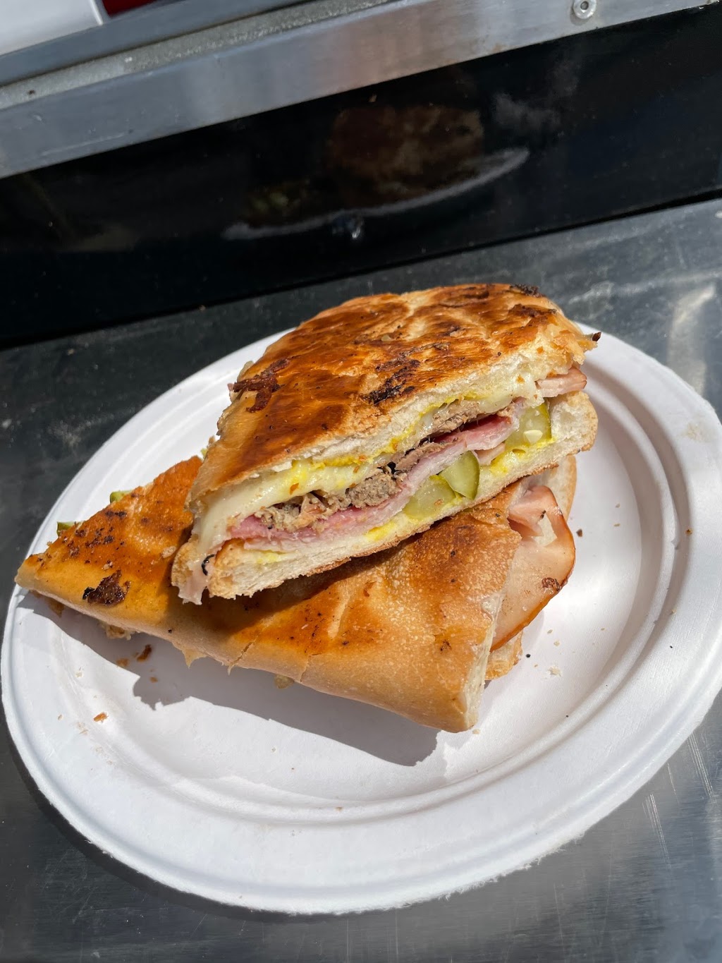 Venice Eatz | restaurant | 1562 S Tamiami Trail #4b, Venice, FL 34293, USA | 9414512048 OR +1 941-451-2048