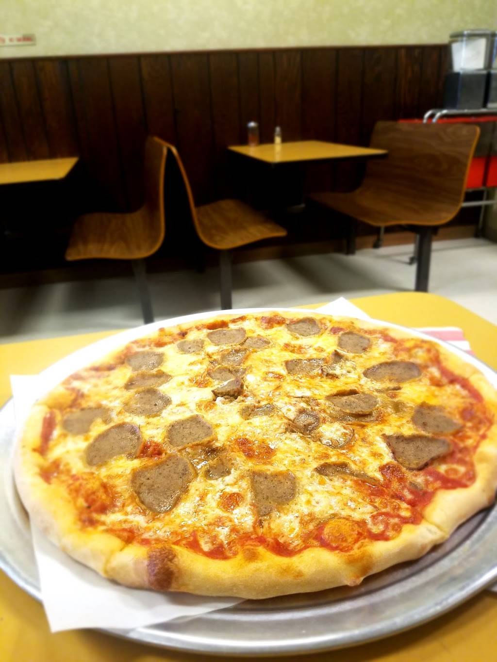 Stadium Pizza | restaurant | 321 NJ-440, Jersey City, NJ 07305, USA | 2014340100 OR +1 201-434-0100