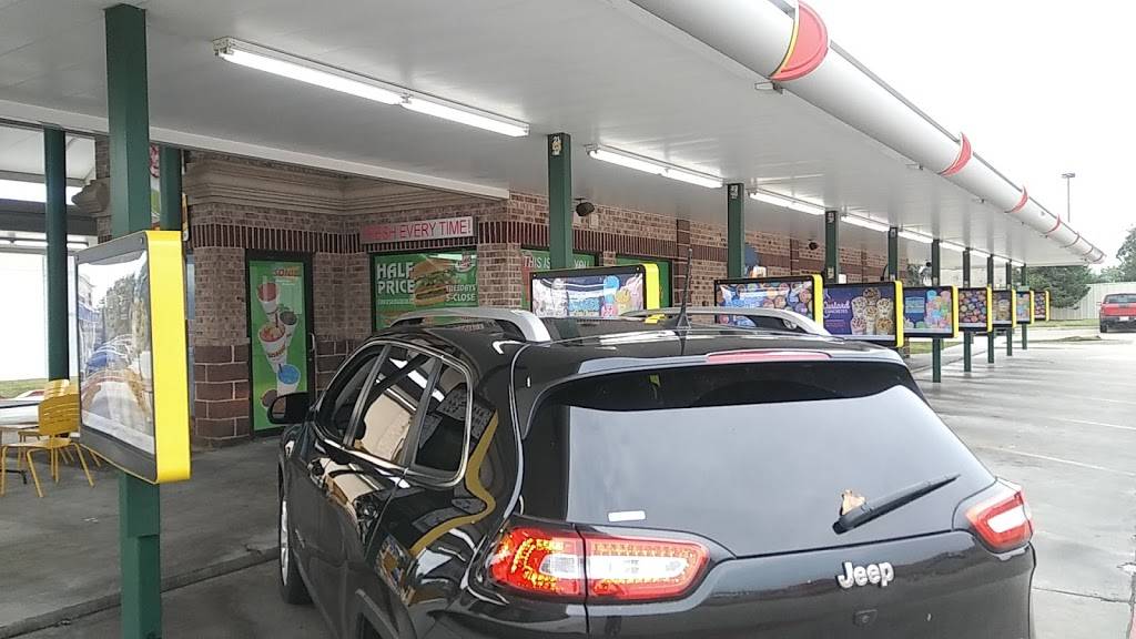 Sonic Drive-In | restaurant | 9909 SE 15th St, Midwest City, OK 73130, USA | 4057376642 OR +1 405-737-6642