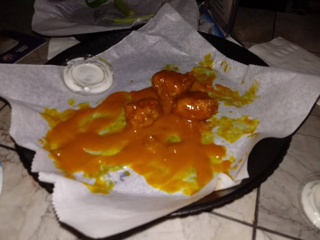 Spillway Bar and Grill | restaurant | 2195 River St, Bowling Green, KY 42101, USA | 2708429397 OR +1 270-842-9397