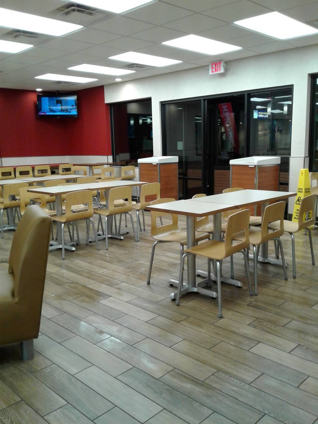 Wendys | restaurant | 2-30 Garfield Ave, Jersey City, NJ 07305, USA | 2014333950 OR +1 201-433-3950