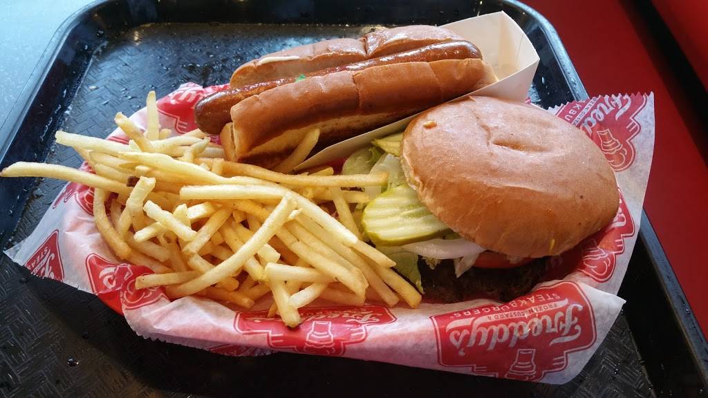 Freddys Frozen Custard & Steakburgers | restaurant | 841 TX-337 Loop, New Braunfels, TX 78130, USA | 8306272626 OR +1 830-627-2626