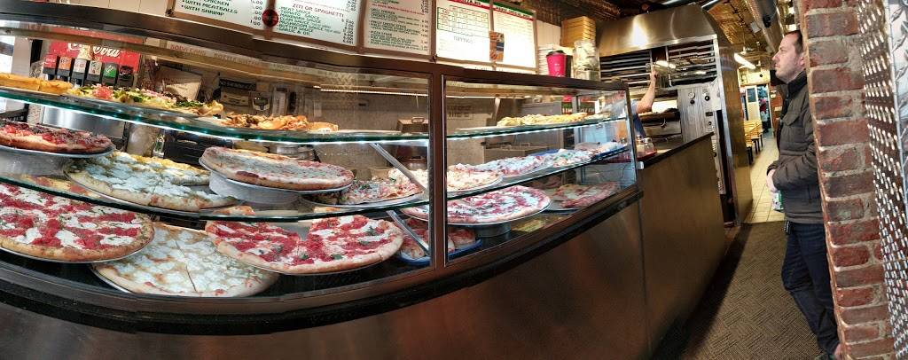 Italy Pizza | restaurant | 800 Manhattan Ave, Brooklyn, NY 11222, USA | 7183839079 OR +1 718-383-9079